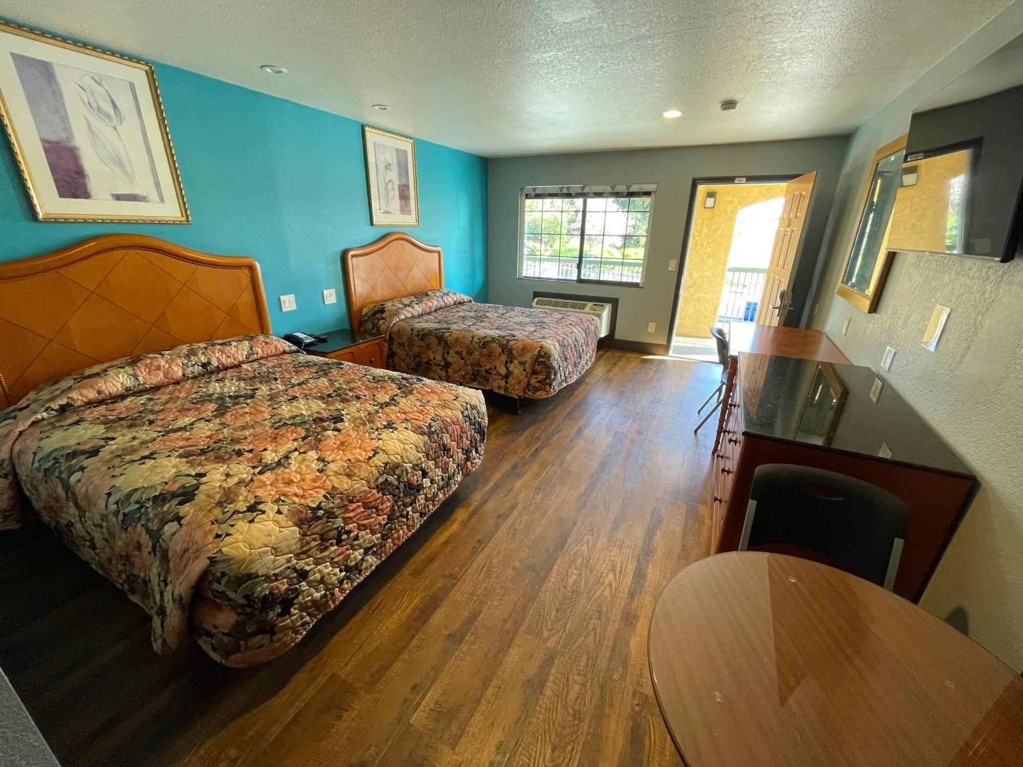 Travelers Inn カストロバレー エクステリア 写真