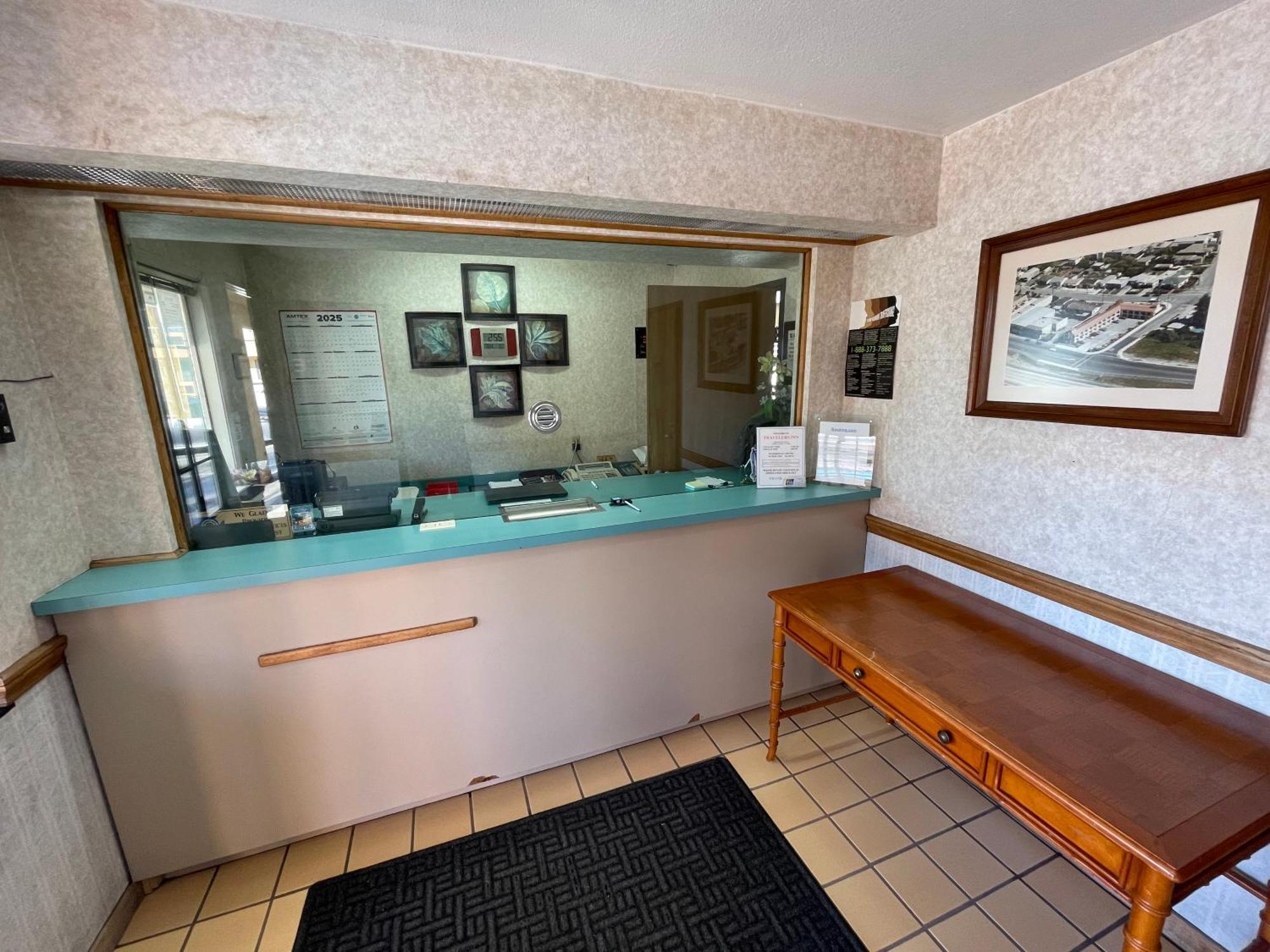 Travelers Inn カストロバレー エクステリア 写真